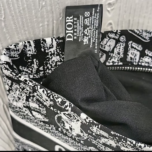 Dior Beauty Plan De Paris Cosmetic Pouch - Picture 8 of 10